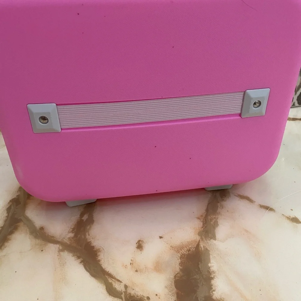 Pink Hello Kitty Hard Shell Case - Picture 8 of 12
